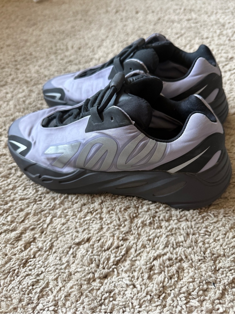 Yeezy Boost 700 MNVN in “Geode”